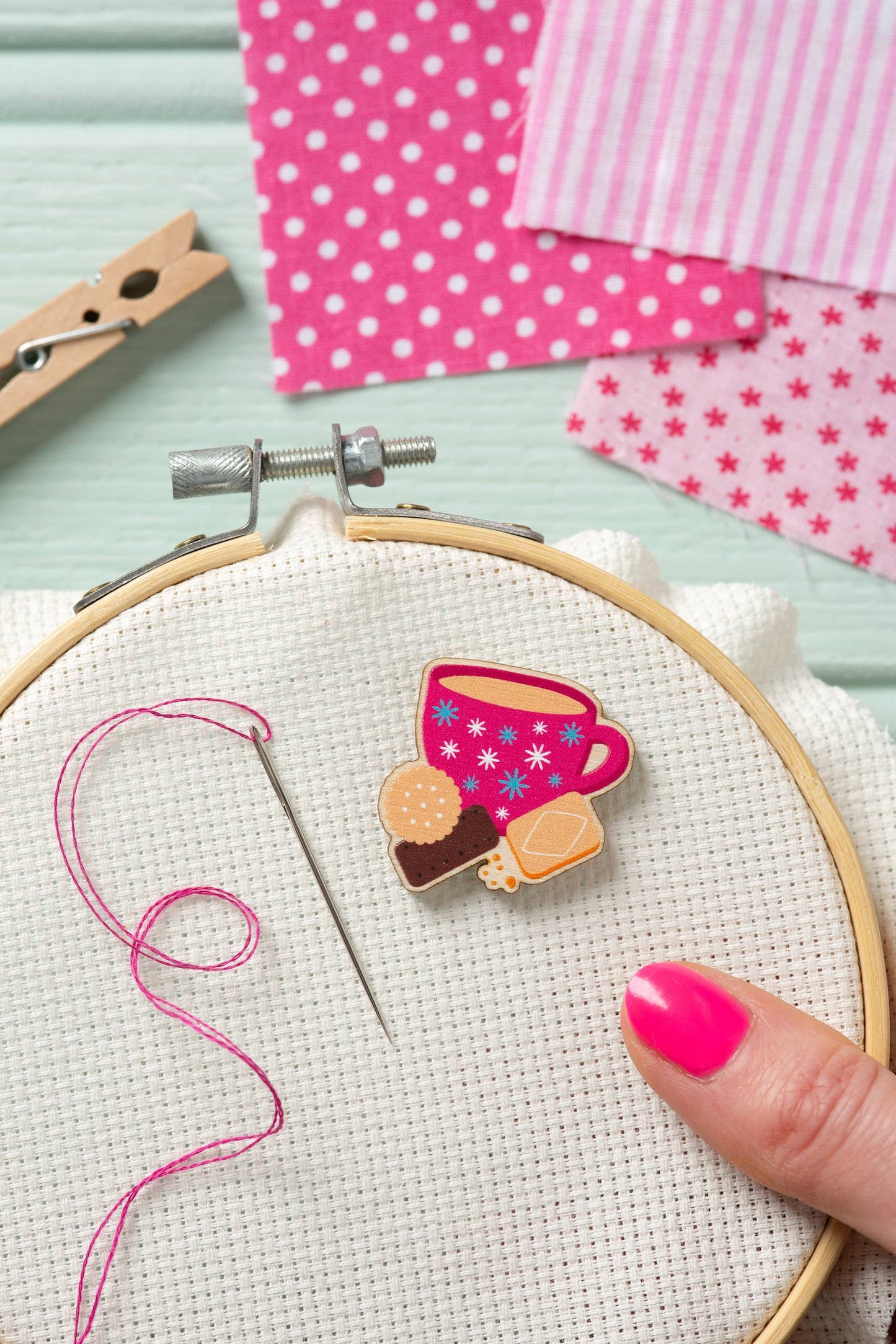 Tea & Biscuits Magnetic Needle Minder